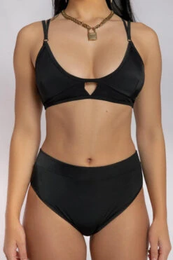 CXIX BaddieBabe Top - Black 18 CXIX BaddieBabe Top - Black -Pole Wear Shop 20 08 20CreaturesofXIXEcom 3 1