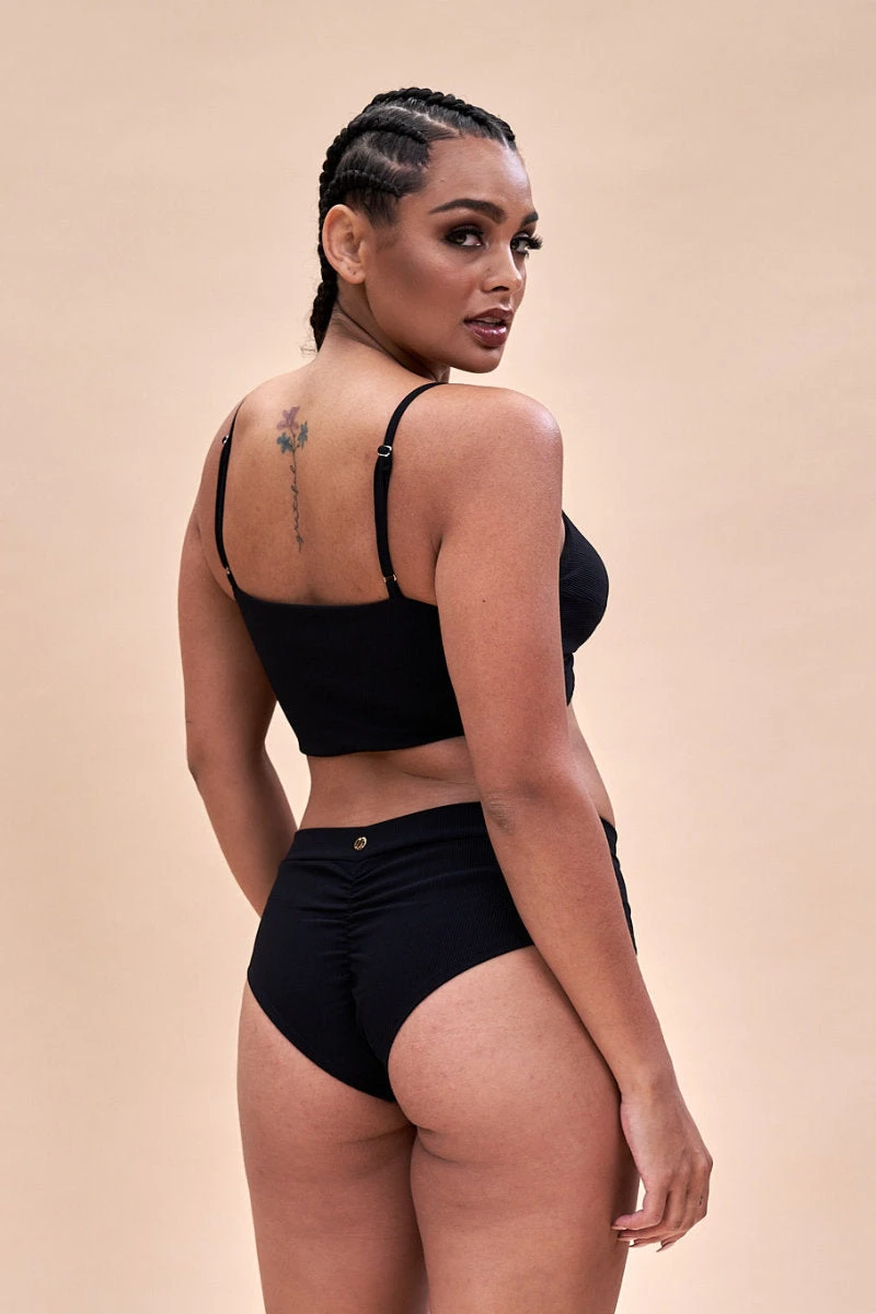 Lunalae Low Waist Shorts - Ribbed Black 4 Lunalae Low Waist Shorts - Ribbed Black - Image 4