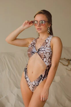 Shark Polewear Benita Bodysuit - Snake 14 Shark Polewear Benita Bodysuit - Snake -Pole Wear Shop 4S3A3649