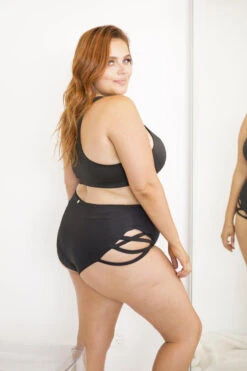 Lunalae High Waist Cross Section Shorts - Black -Pole Wear Shop 6R7A8515