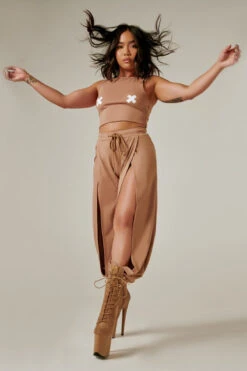 CXIX XX Tee 2.0 - Sand -Pole Wear Shop CreaturesofXIXXXTee2.0 Sand21 05 24CreaturesofXIX11449 edit