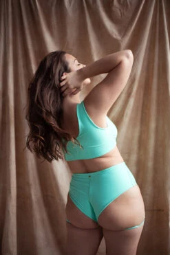 Sway Yumi Shorts - Green Aventurine