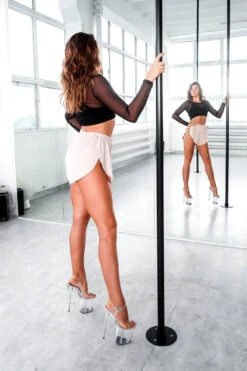 REV ACTIV Flow Shorts - Beige -Pole Wear Shop IMG 7339 2