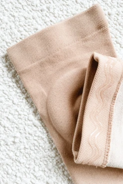 Pole Addict Kneepads - Ocean Sand -Pole Wear Shop IMG 8394