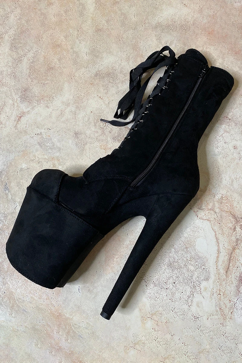 Hella Heels Classique Velvet Shoe Protector - Russian Roulette 2 Hella Heels Classique Velvet Shoe Protector - Russian Roulette - Image 2