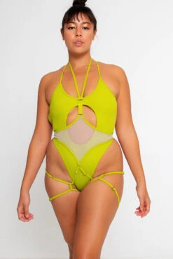 Nona Perkasa Queen Of The Night Body Garter - Vert/Sand