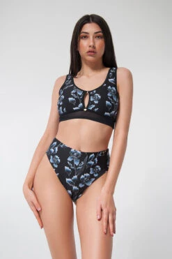 Pole Addict Mona High Leg Bottoms - Odylia 14 Pole Addict Mona High Leg Bottoms - Odylia -Pole Wear Shop odylia3 c8ca136d c939 4ff3 abfe 85919321931f