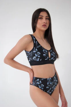 Pole Addict Mona High Leg Bottoms - Odylia 16 Pole Addict Mona High Leg Bottoms - Odylia -Pole Wear Shop odylia8